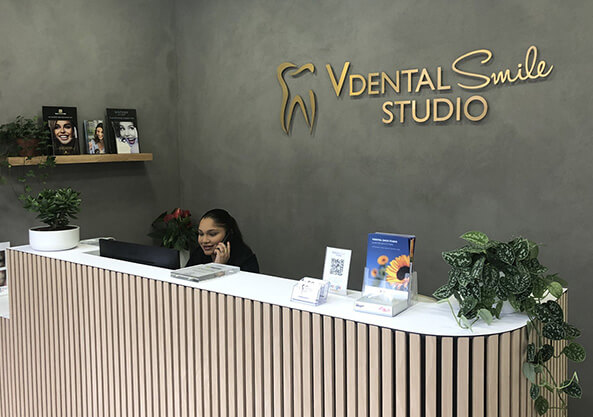 VDental Smile Studio