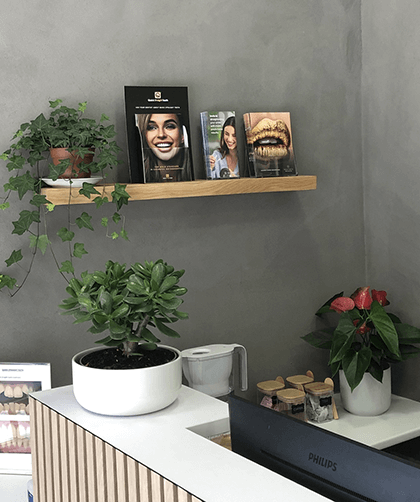 VDental Smile Studio